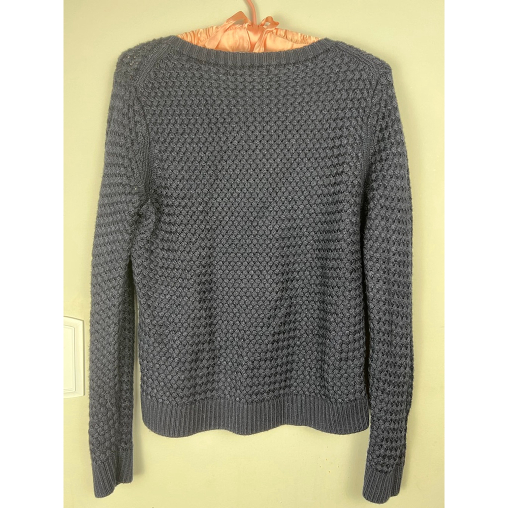 Women's Banana Republic Navy Sweater Size M Petite Capsule - Picture 6 of 6
